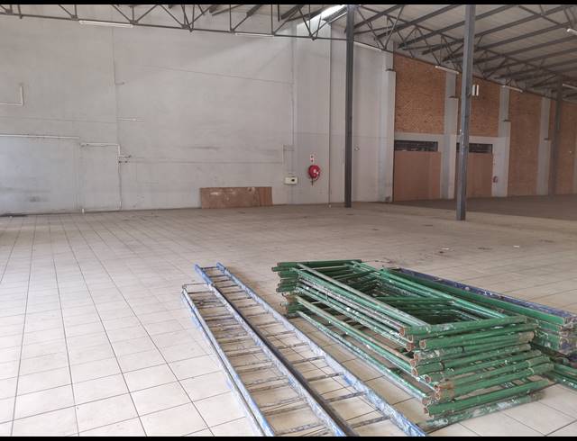 1,500M² WAREHOUSE TO LET IN NELSPRUIT CENTRAL